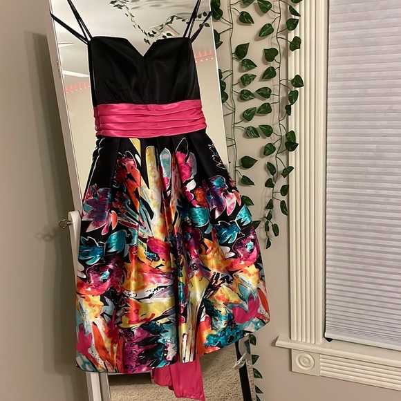 Silk summer dress, rainbow, pink waist ribbon, low back zipper, low chest cut - Picture 7 of 7